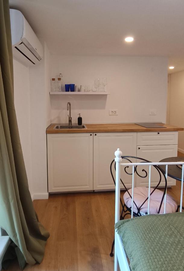M&R Apartments I コペル エクステリア 写真